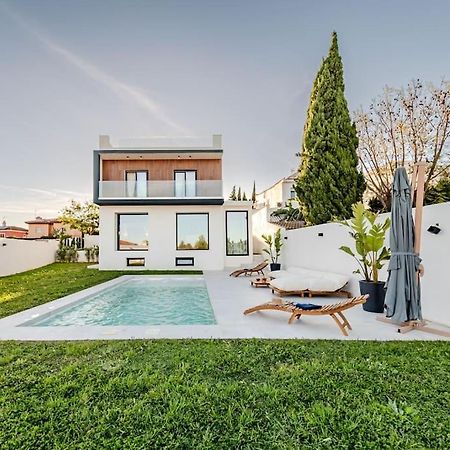 Villa Con Piscina Privada Хельвес Экстерьер фото