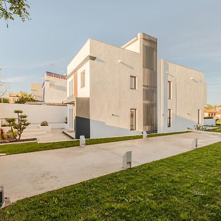 Villa Con Piscina Privada Хельвес Экстерьер фото