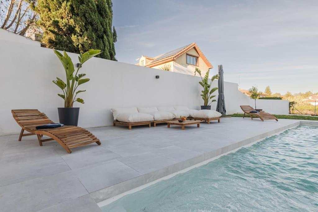 Villa Con Piscina Privada Хельвес Экстерьер фото