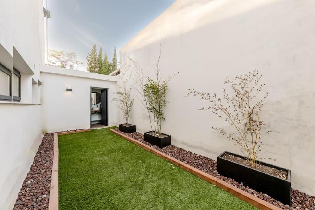 Villa Con Piscina Privada Хельвес Экстерьер фото